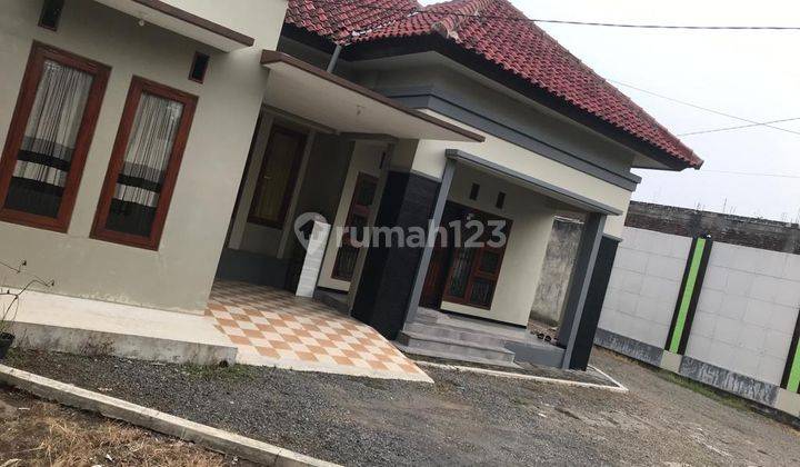 Rumah Semi Furnished Bagus di mertokusuman, Pati Wetan 1