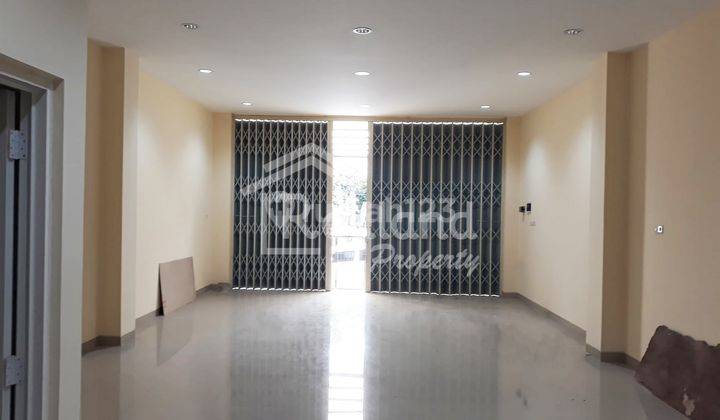 Ruko di Mh Thamrin , Semarang Lz 4786s  3
