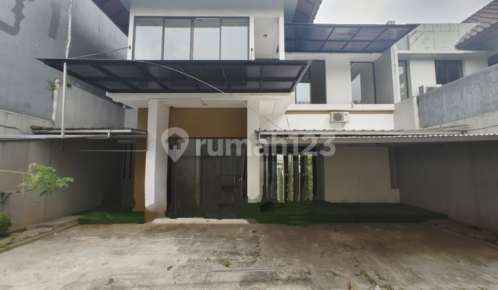 Rumah Mewah De Park BSD Heloconia Hadap Tenggara Rumah Mewah De Park BSD Heloconia Hadap Tenggara