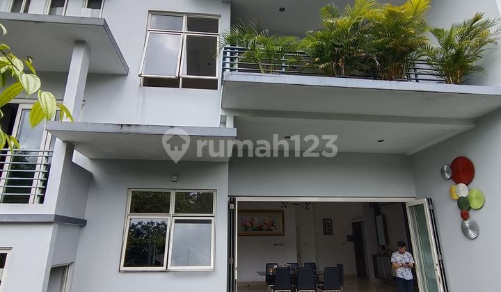 Mewah Rumah Telaga Golf Bsdada Gazebo Kolam Ikan Dekat Danau 2