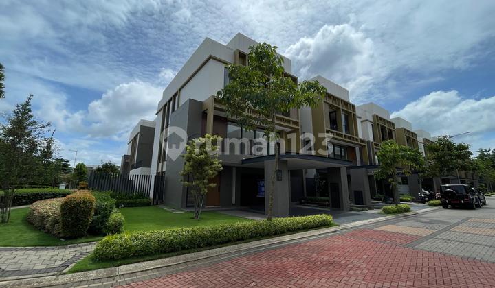 Cluster Mewah BSD Rumah Hook Enchante Brandnew