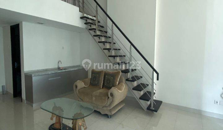 Apartemen Soho Posisi Badan Brooklyn Unit Gandeng View Pool  2