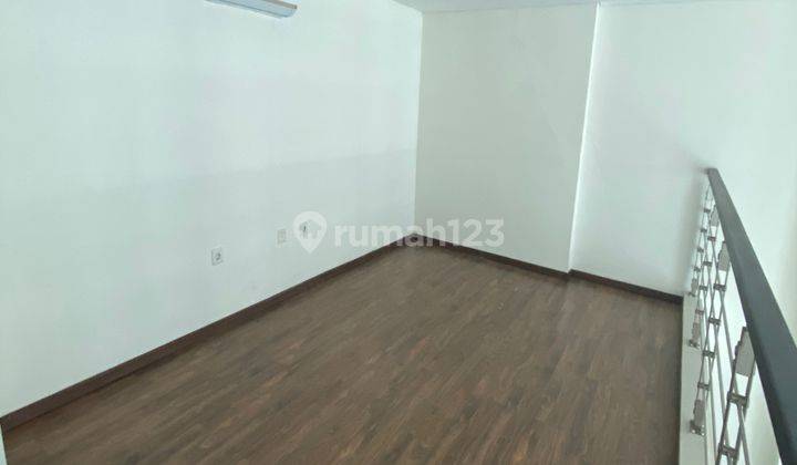 Apartemen Brooklyn Soho Badan Lantai 8 View Pool 2