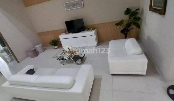 Jual rumah Furnished di Taman Golf Modernland 2