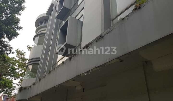Gedung Perkantoran di Jl Buah Batu Bandung  5