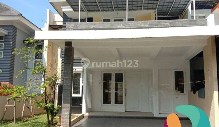 Rumah 2 lantai rapi siap huni di Legenda wisata cibubur 1