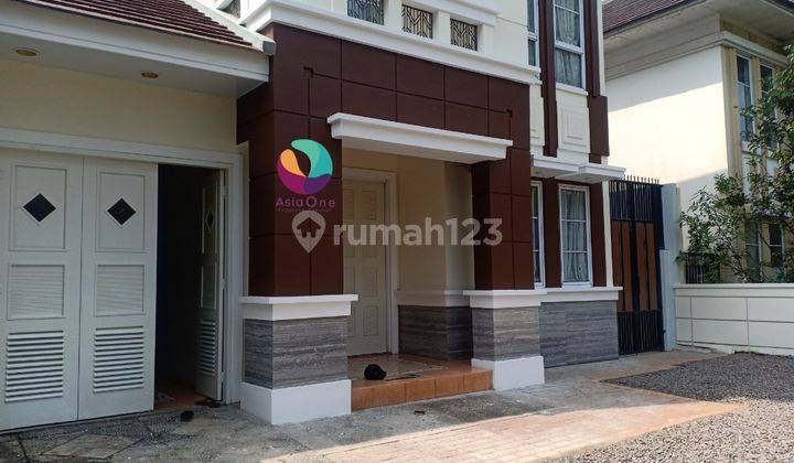 Rumah cantik rapi siap huni di kota wisata cibubur 2