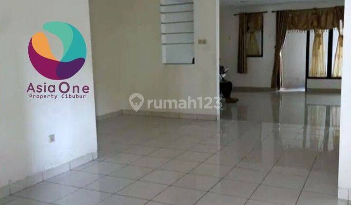 Rumah 2 lantai rapi siap huni di legenda wisata cibubur 2