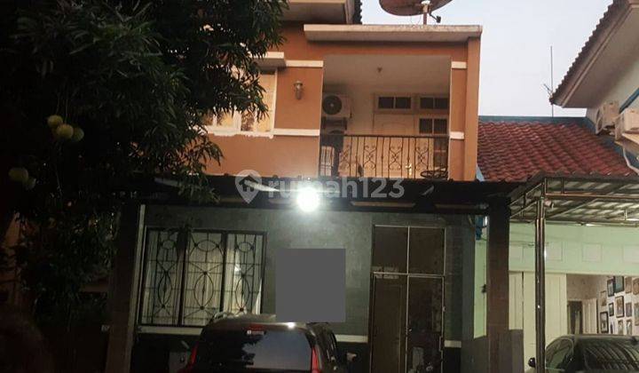 Rumah 2 lantai lokasi strategis siap huni 1