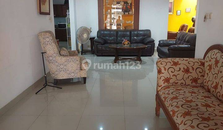 Rumah 2 Lantai Rapi Menarik Siap Huni Kota Wisata Cibubur 2