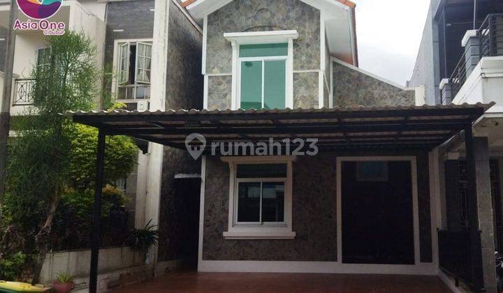 Rumah 2 Lantai Rapi Siap Huni Dalam Cluster 1