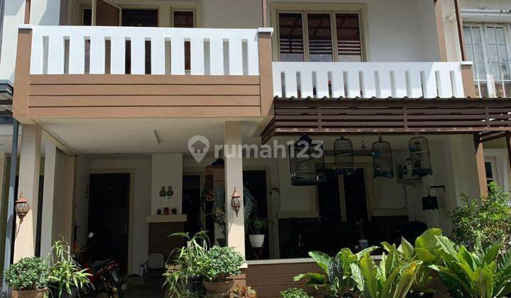 Rumah 2 Lantai Rapi Siap Huni Dalam Cluster 1