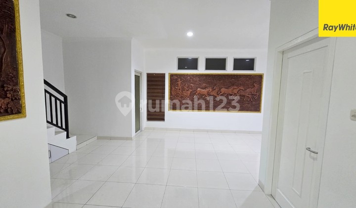 Turun Harga Rumah Cantik Unfurnished di Cluster Graha Indira 2