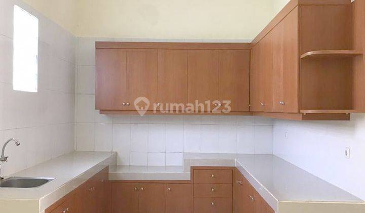 Rumah 2 Lantai Bagus di Florence Citra Raya 2