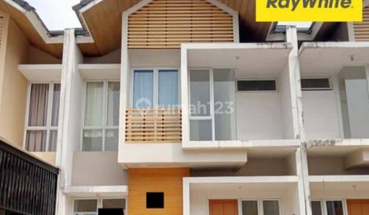  Dijual Rumah 2 Lantai Siap Huni di Cluster Aurora Citra Raya 1