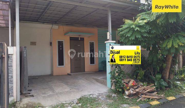 Dijual Rumah Bagus Unfurnished HGB di Taman Chrysant, Tangerang 1