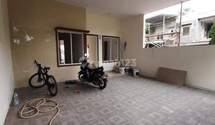 Dijual Rumah Baru Sudah HGB di Taman Palma, Tangerang 2