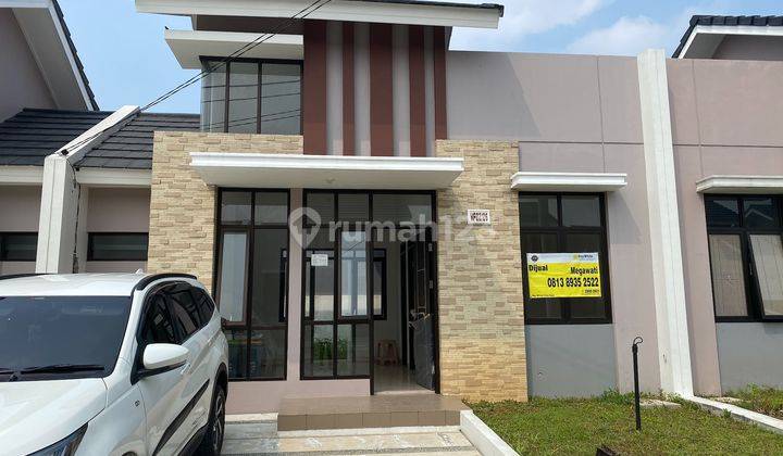 Rumah Baru Modern Minimalis di Kawasan Villagio 1