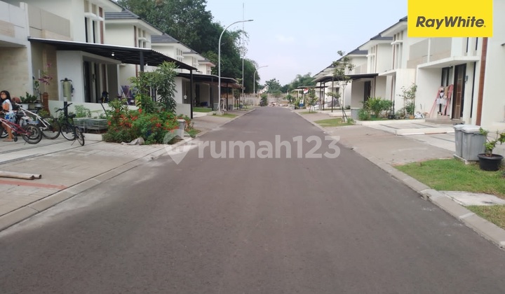 For Rent: New Modern Minimalist House in Lugano Citra Raya