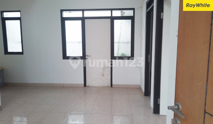 Rumah di Cluster Villagio Bolzano, 10 menit ke Mall Ciputra CR 2