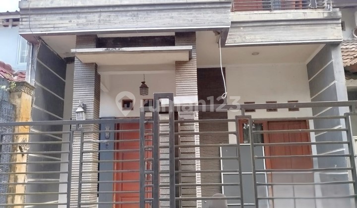 Dijual Rumah 2 Lantai dekat Mall Ciputra di Taman Puspa CitraRaya Dijual Rumah 2 Lantai dekat Mall Ciputra di Taman Puspa CitraRaya