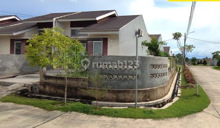 Jual Rumah ada Hook sudah SHM di Cluster Sanur Citra Maja Raya 2