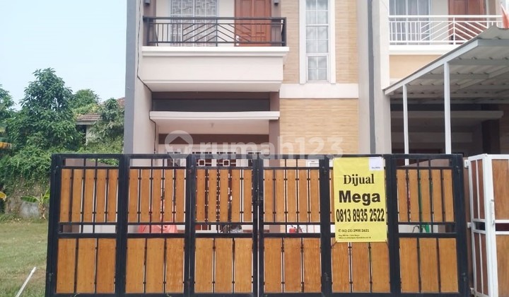 Rumah 2 Lantai sudah Full Renov di Cluster Telaga Mediterania