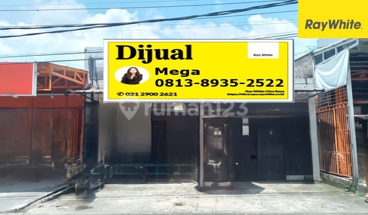 For Sale: Spacious 180 m2 Comfortable Home in Taman Chrysant Cluster 1