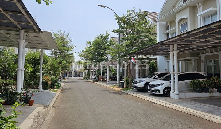 Rumah 2 lantai lokasi di JGC dekat dengan Aeon Mall 2