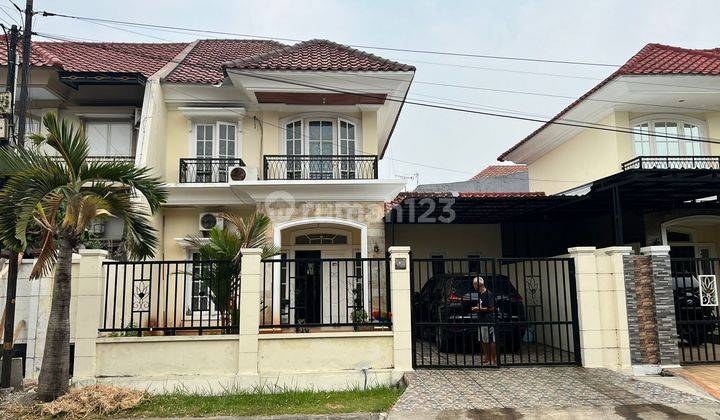 Rumah 2 lantai renovasi di cluster harapan indah Regency dekat dengan pusat kota harapan indah 1