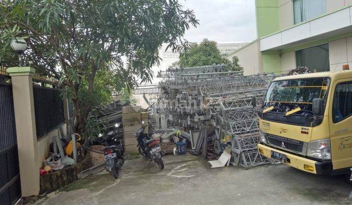 Gudang dan kantor 4 lantai di komplek pergudangan sentra niaga harapan indah 2