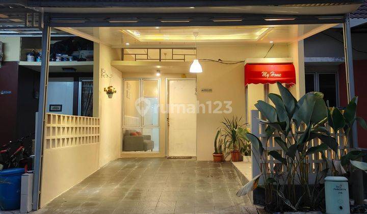 tampak depan rumah baru renovasi dalam cluster