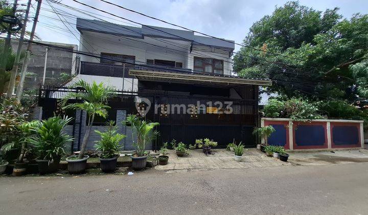 Rumah2 Lantai Bagus Siap Huni Lokasi Di Tebet Jakarta Selatan  2