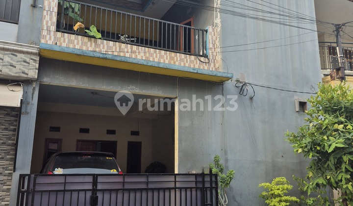 For Sale 2.5-Story House Located on Boulevard Hijau, Kota Harapan Indah, Bekasi 2