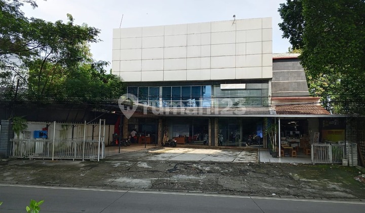 Cheap Motorcycle Workshop for Sale, Located on the Main Highway Next to Toll Road in Bogor. Cheap Motorcycle Workshop for Sale, Located on the Main Highway Next to Toll Road in Bogor.