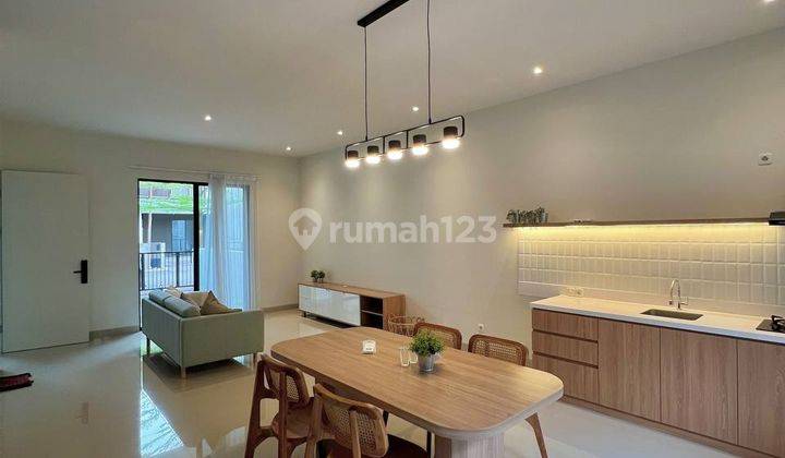 Rumah Baru Tropical Design Ngagel Jaya 2 Lantai Semi Furnished 2