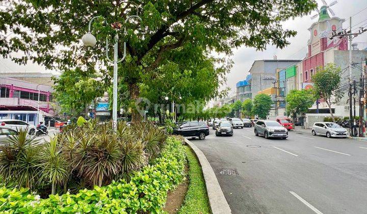 Rumah Komersil Raya Mulyosari Strategis Row Jalan Double Way 2