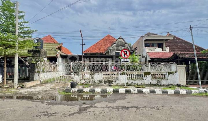 Rumah Usaha Hitung Tanah Jalan Barito, Darmo 1 Lantai Strategis Rumah Usaha Hitung Tanah Jalan Barito, Darmo 1 Lantai Strategis