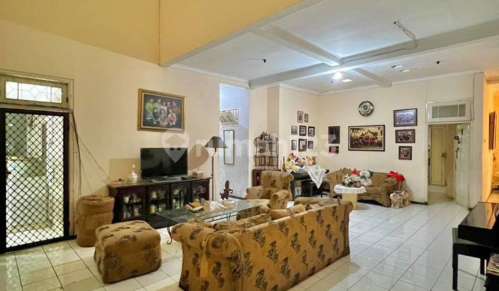 Rumah Gayung Kebonsari 2 Lt Ada Garasi Dekat ke Bundaran Tol Waru 2