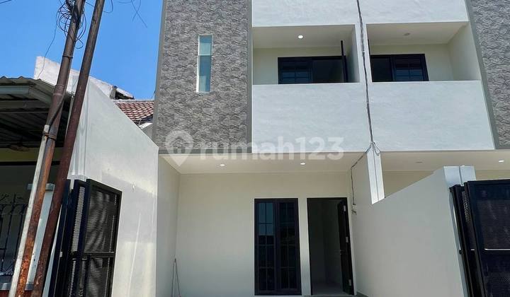 Rumah Baru Minimalis Setro Timur 2 Lantai Strategis Ada Backyard 2