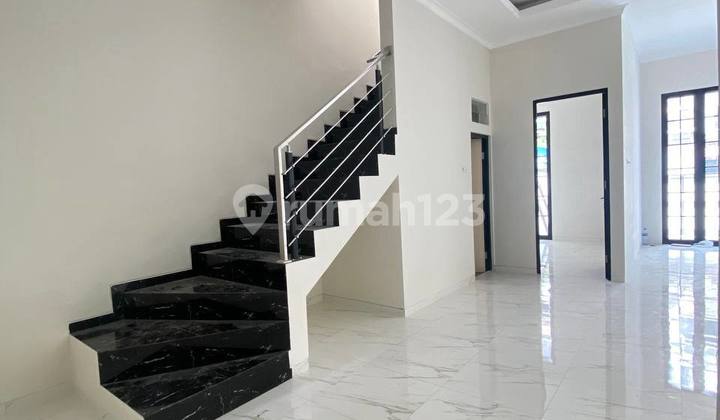 Rumah Baru Minimalis di Taman Pondok Indah Wiyung 2 Lantai Tipe D 2