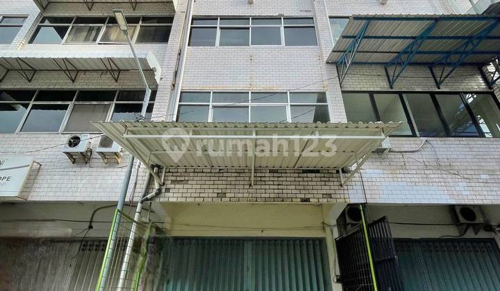 Ruko di Pertokoan Sinar Galaxy Bubutan 4 Lantai Dekat Pusat Kota Ruko di Pertokoan Sinar Galaxy Bubutan 4 Lantai Dekat Pusat Kota