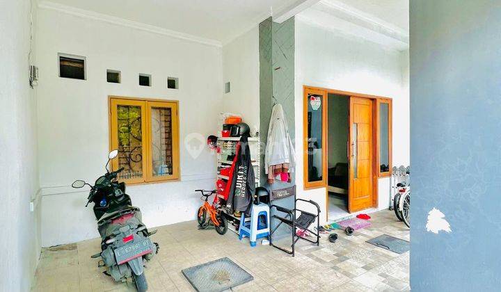 Rumah Taman Pasadena, Puri Surya Jaya 2 Lantai Dekat Jalan Raya 2