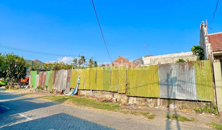 Kavling Gayungsari Bentuk Kotak Strategis Dekat ke Jalan Raya