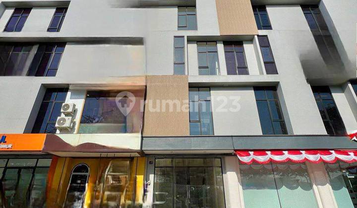 Ruko di Raya MERR 4 Lantai Bangunan Baru Mewah Area Parkir Luas