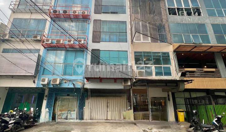 Ruko Manyar Kertoarjo 4 LT Sudah Renovasi Dekat Jalan Raya Utama