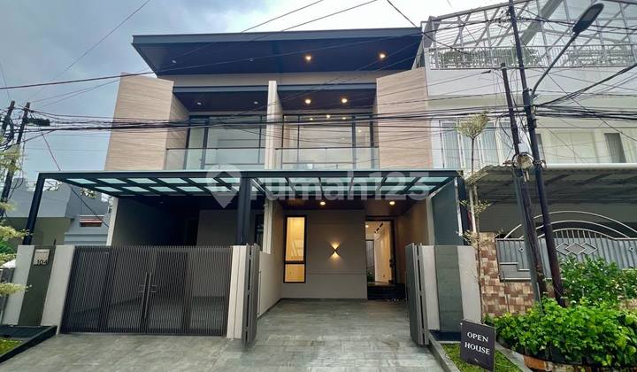 Rumah Baru Modern Tropical di Kupang Baru 2 Lantai Hadap Selatan