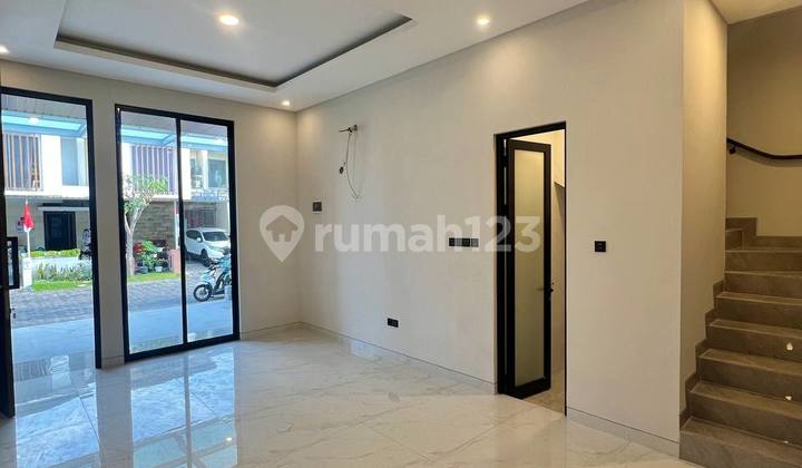 Rumah Baru Dian Istana cluster Moca Vrbana 2 Lantai Hadap Selatan 2