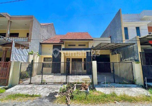 Sewa Rumah Rungkut Mejoyo Utara 1 Lt Ada Kolam Ikan Carport Luas 1