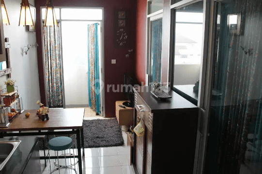 Apartment The Edge Strategis Tengah Kota Dekat Perbatasan Lt.7 4